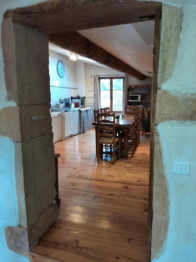 Gite Le Grenier Des Maraichers Albigny Bagian luar foto
