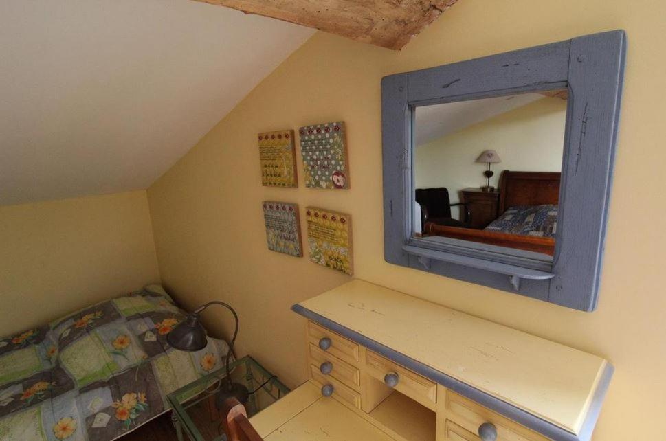 Gite Le Grenier Des Maraichers Albigny Bagian luar foto